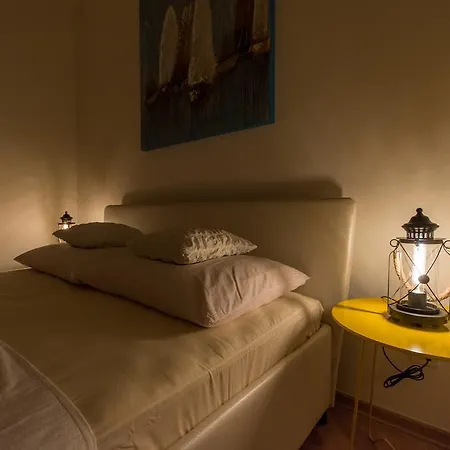 Mika1 Apartman Trogir