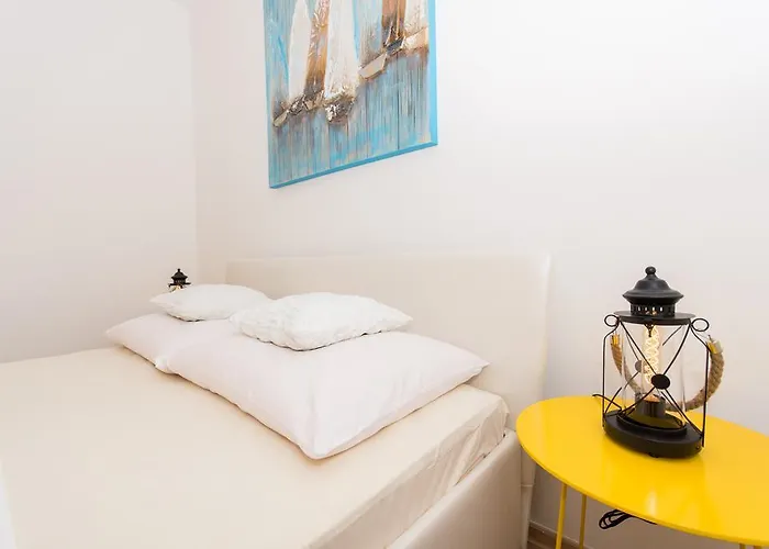 Mika1 Apartman *